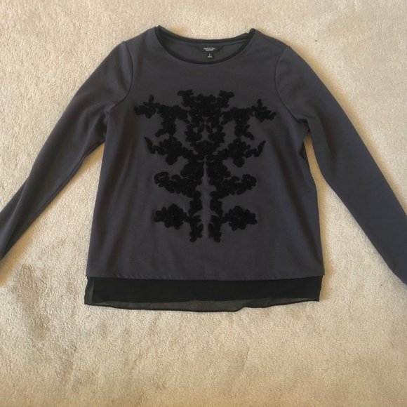 Embroidered shirt - Picture 1 of 1